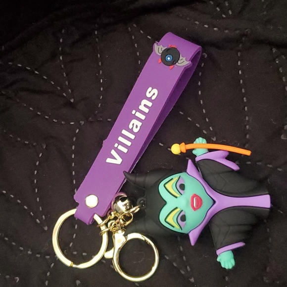 Disney Magnificent keychain inspired - Picture 2 of 4